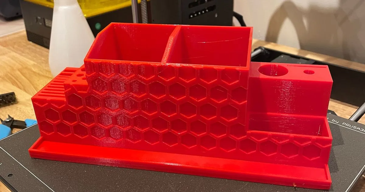 Organizer biurkowy z PETG — szufladki i uchwyty wydrukowane 3D na indywidualne zamówienie